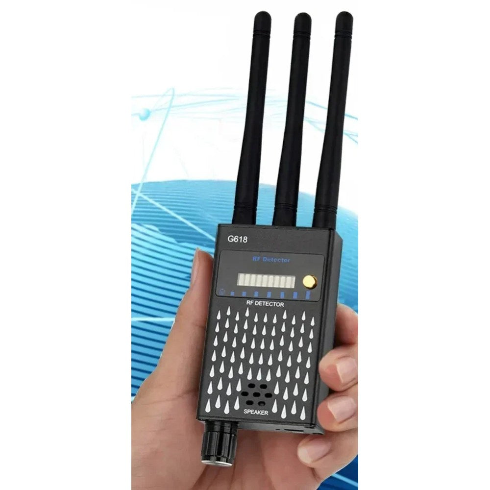 G618 RF detector held in the hand with its three antennas fitted