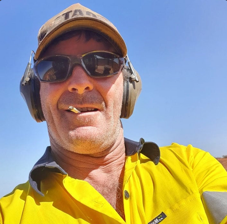 Hearing Protection Pro-Grade Soundproof Ear Muffs Hi-Vis & Safety  