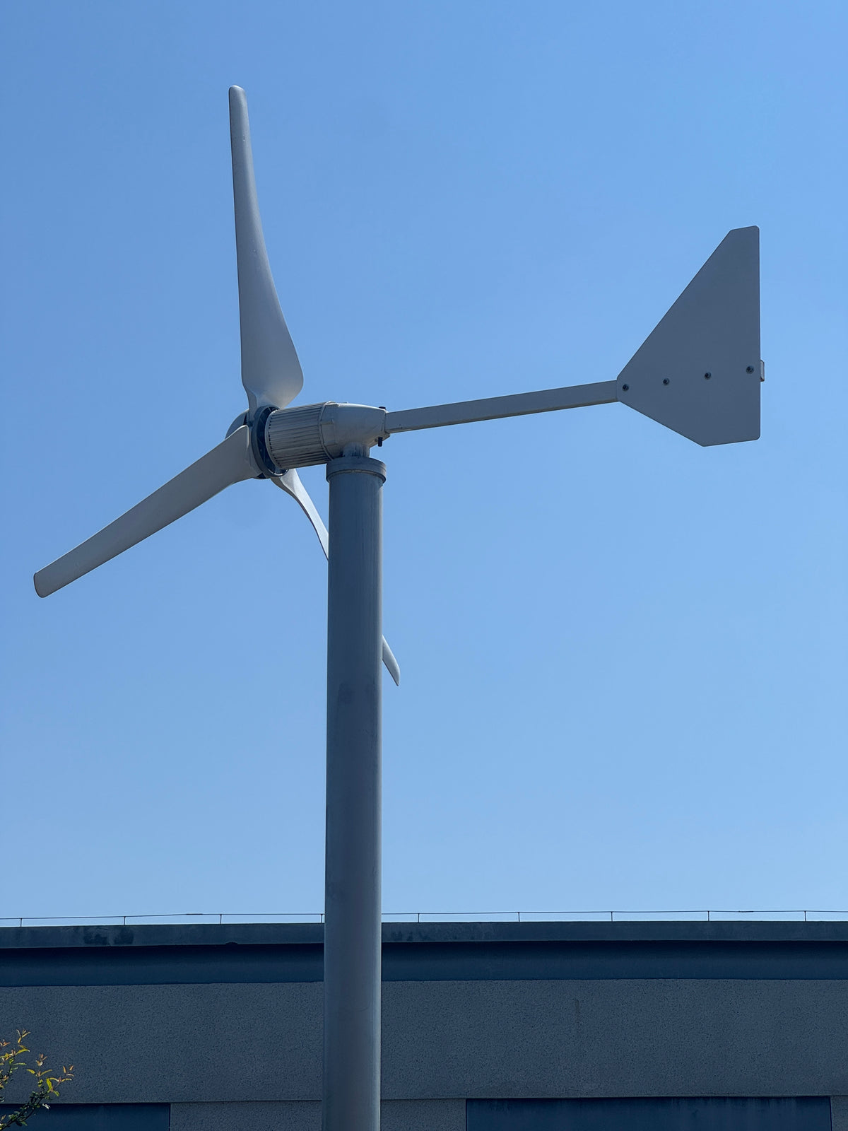 L1-1000 Horizontal Wind Turbine — 1000 W at 11 m/s, 48 V