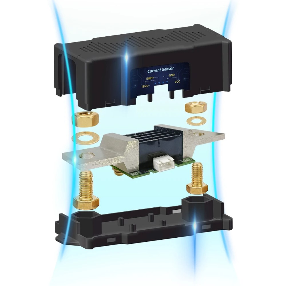 Exploded view of a cased shunt (the render shows the 500 A shunt): black lid with the current-sensor socket, the shunt bar and circuit board, brass studs, nuts and washers, and the base