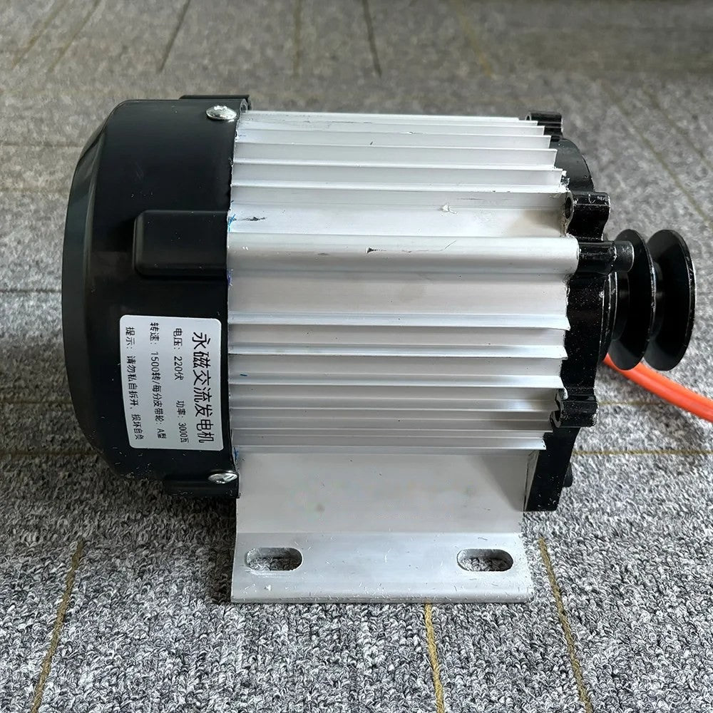 Generator head from the other side, with a Chinese nameplate reading 220V, 3000 W and 1500 RPM above the foot base
